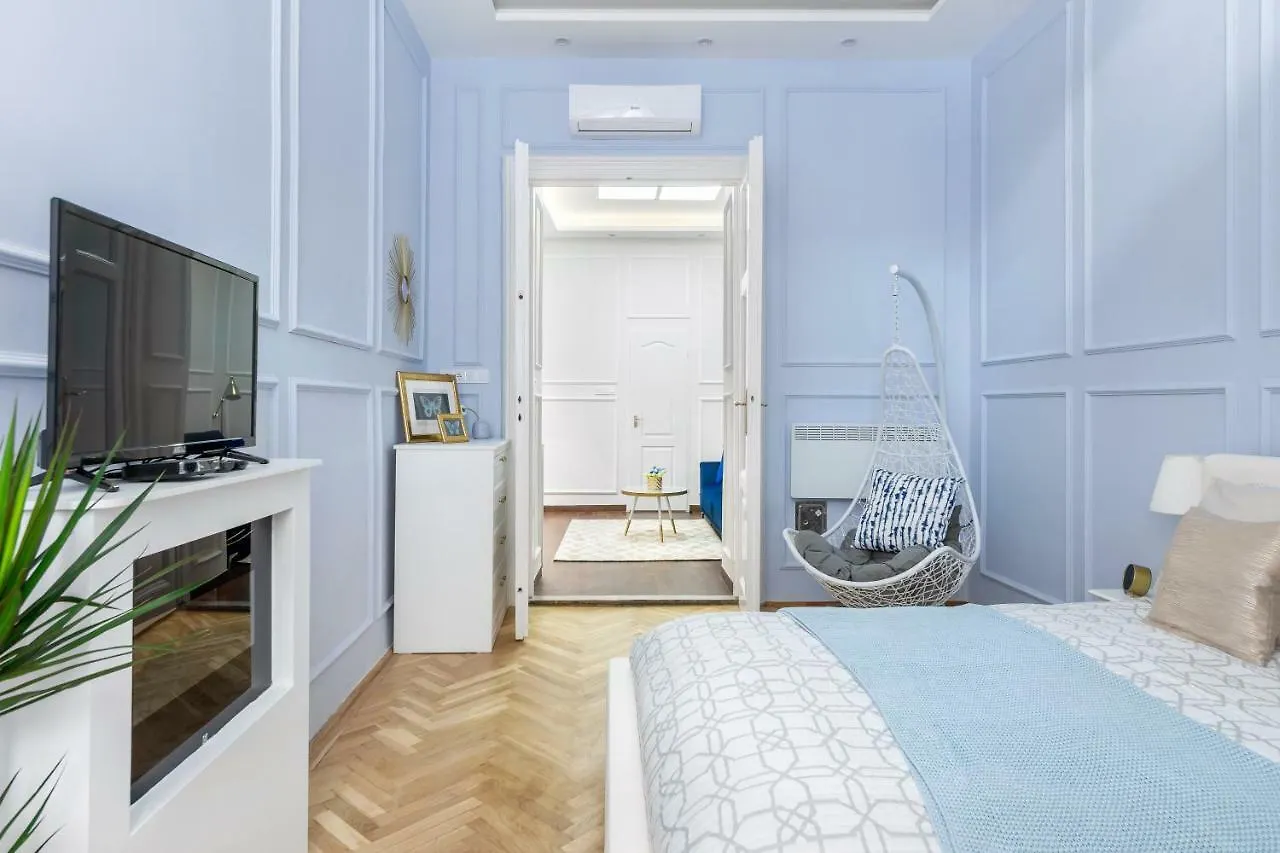 Apartment Kalvin Square Elite 4You With Sauna, Aircon, Ceiling Mirror Hotel Budapest